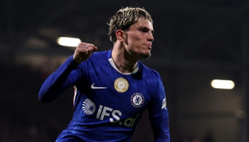 Garnacho tỏa sáng giúp Chelsea thoát cú sốc trước Wrexham