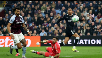 Joao Pedro tỏa sáng rực rỡ với hat-trick giúp Chelsea đè bẹp Aston Villa