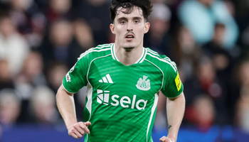 Arsenal lên phương án thay thế Ben White, Livramento lọt tầm ngắm